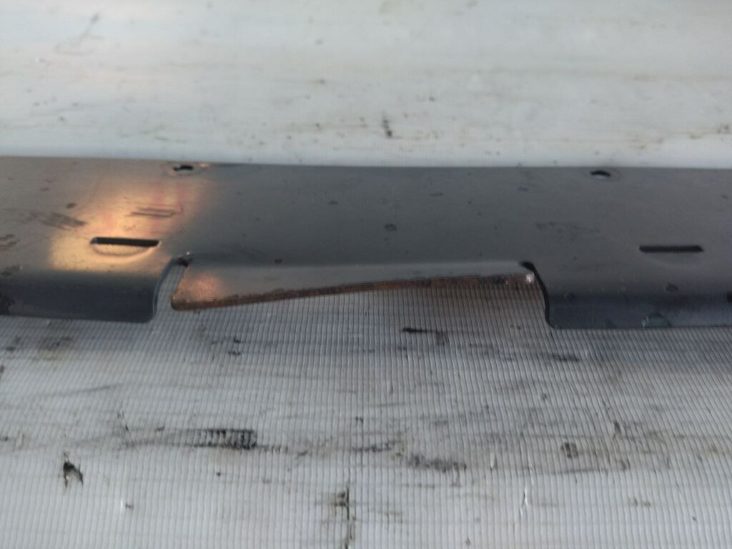 кронштейн проводки б/у \ гнутый - 2